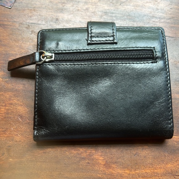 Lodis Black Leather Classy Wallet - Picture 5 of 6